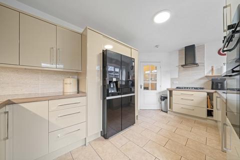 undefined, Laurie Gardens, Falkirk, FK2