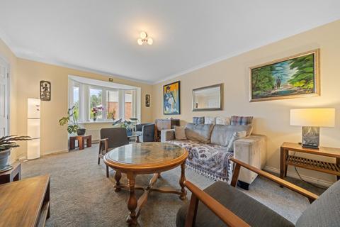 undefined, Laurie Gardens, Falkirk, FK2
