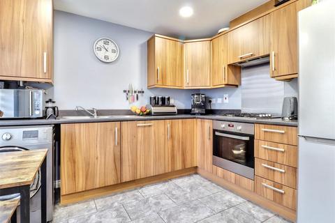 3 bedroom end of terrace house for sale, Ron Hill Road, Costessey NR8