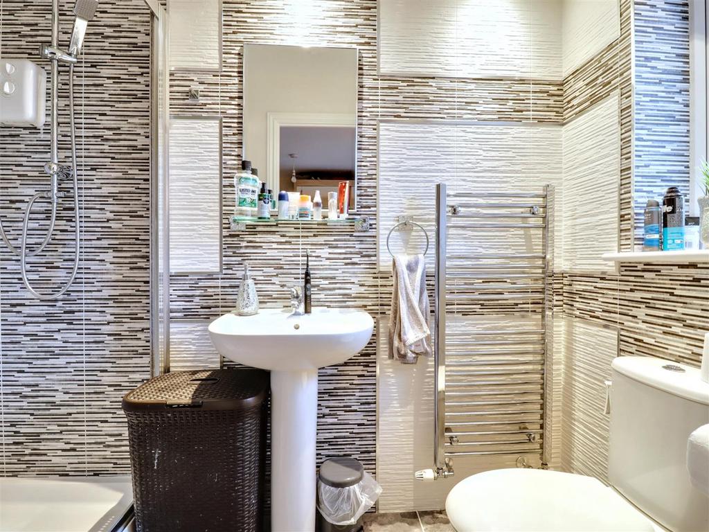 Ensuite