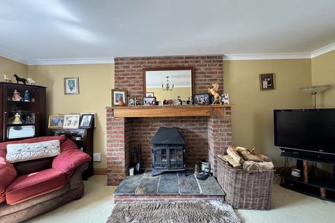 4 bedroom detached house for sale, Kings Road, Llandybie, Ammanford, Carmarthenshire.