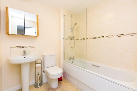 2 bedroom flat to rent, Urquhart Court, Aberdeen, AB24