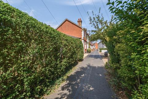 undefined, Stoke Fields, Guildford