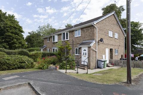 2 bedroom flat for sale, Lakeside Court, Huddersfield HD3