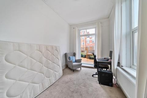 1 bedroom flat for sale, Goldhawk Road,  London,  W12