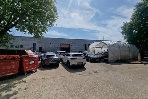 Warehouse to rent, Edison Rd Basingstoke RG21 6YH