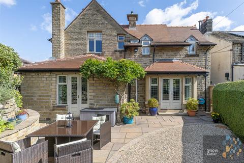 4 bedroom detached house for sale, New Mill Road, Holmfirth HD9