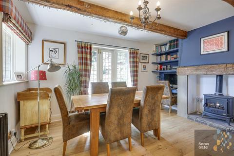 4 bedroom detached house for sale, New Mill Road, Holmfirth HD9