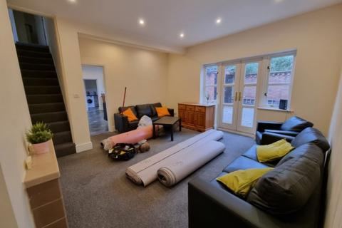 8 bedroom semi-detached house for sale, Claremont Road, Leamington Spa, CV31