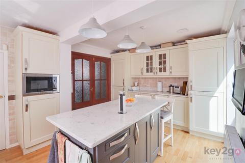 3 bedroom detached house for sale, Green Chase, Eckington, Sheffield, S21