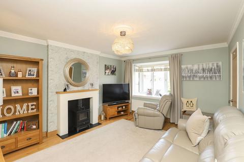 34 Brampton Meadows, Thurcroft, Rotherham, S66 9ND