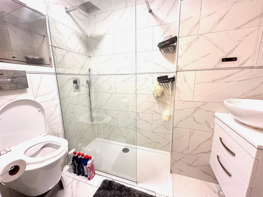 Shower.jpg