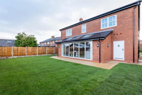 undefined, Liverpool Road, Preston PR4