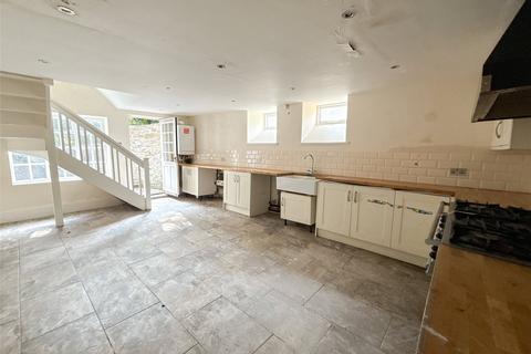 3 bedroom end of terrace house for sale, Front Street, Whickham, NE16