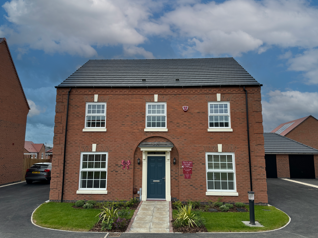 4 bedroom detached house for sale
