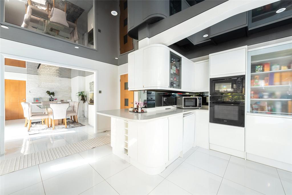 Kitchen/Breakfast