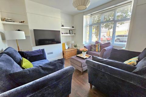 42 Newark Road, Gloucester, GL1 5TW