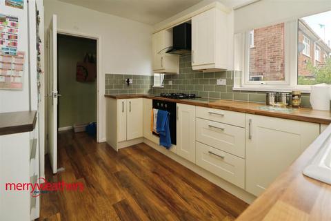 31 Croft Road, Brinsworth, Rotherham, S60 5AP
