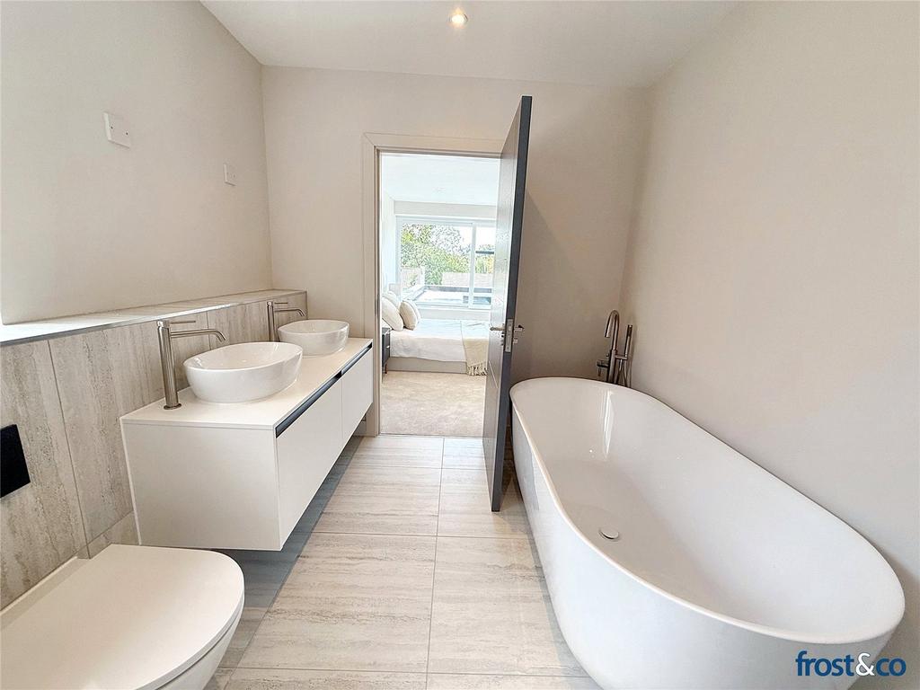 Ensuite