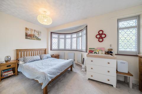 4 Barnstaple Road, Ruislip, HA4 0UP
