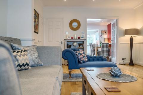 4 Barnstaple Road, Ruislip, HA4 0UP
