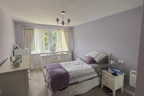 2 bedroom apartment for sale, Sykes Court, Huddersfield