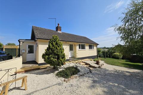 3 bedroom detached bungalow to rent, Ashford Bank, Claverley, Wolverhampton