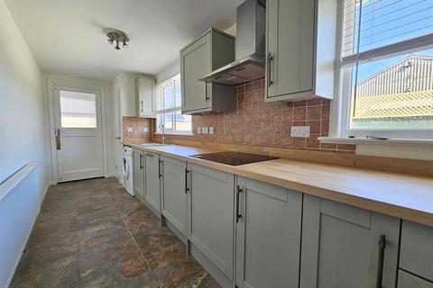 3 bedroom detached bungalow to rent, Ashford Bank, Claverley, Wolverhampton