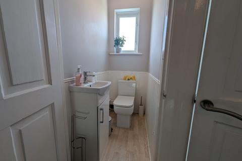 3 bedroom terraced house to rent, Thornton Heath, CR7