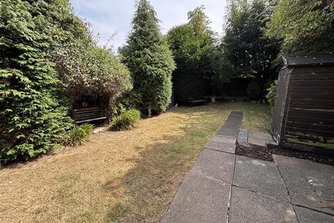 3 bedroom townhouse for sale, Coates Avenue, New Parks, Leicester