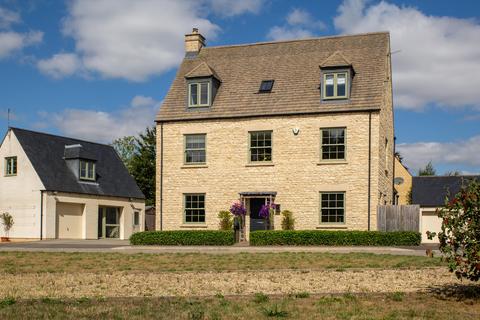 1 Bradley Drive, Northleach, Cheltenham, GL54 3DA