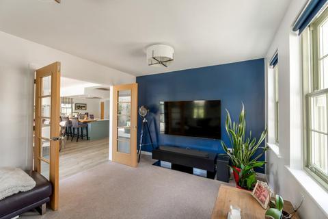 1 Bradley Drive, Northleach, Cheltenham, GL54 3DA