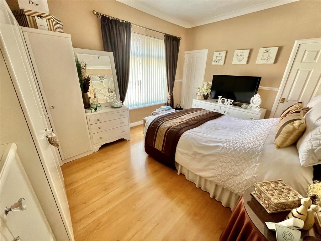Bedroom One.jpg