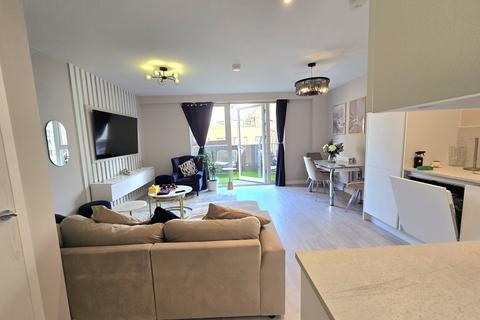 2 bedroom flat to rent, 2-Bed Duplex  Parking  Students Welcome