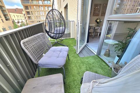 2 bedroom flat to rent, 2-Bed Duplex  Parking  Students Welcome