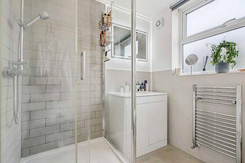 1 bedroom flat for sale, Thorndean Street, London SW18