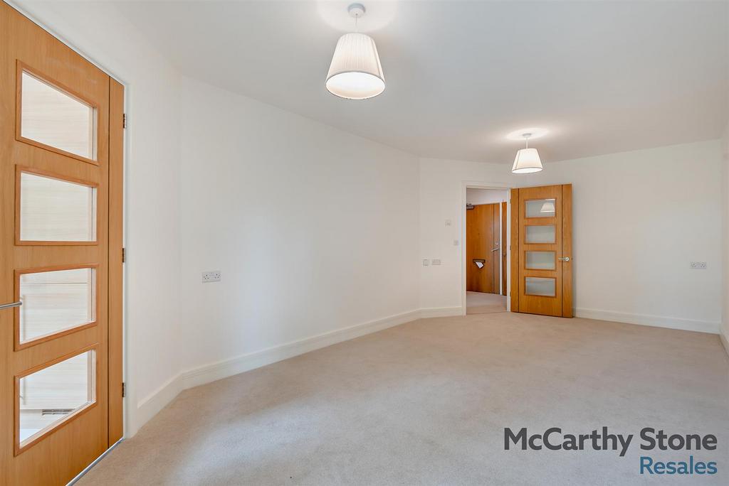 8660476-interior08-800.jpg