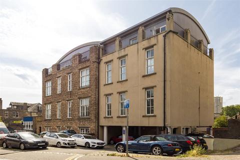 Queen Charlotte Street, Leith, Edinburgh