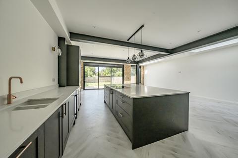 20 Lower Green Road, Esher, KT10 8HD