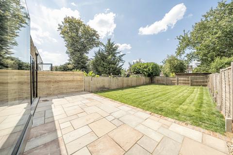 20 Lower Green Road, Esher, KT10 8HD