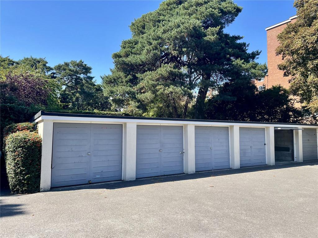 Single Garage