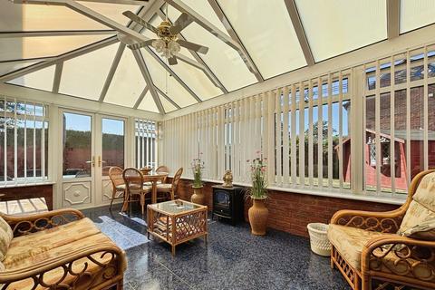 20 Barnes Close, Sleaford, NG34 8BF