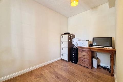 20 Barnes Close, Sleaford, NG34 8BF
