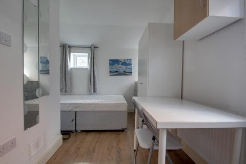 1 bedroom house of multiple occupation to rent, 55c Toll End Road, Tipton, West Midlands