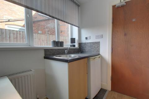 1 bedroom house of multiple occupation to rent, 55c Toll End Road, Tipton, West Midlands