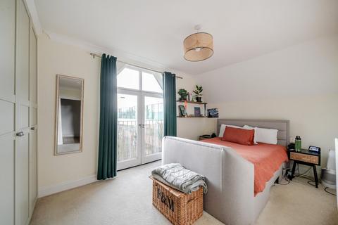2 bedroom flat for sale, Pagoda Grove, London, SE27