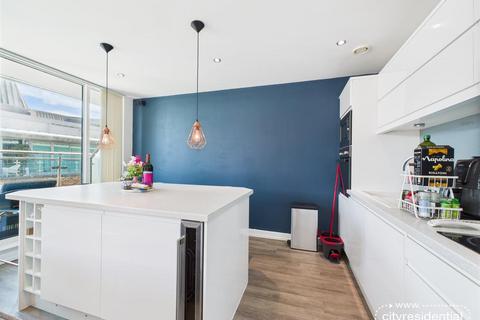 2 bedroom penthouse for sale, The Albany, Liverpool