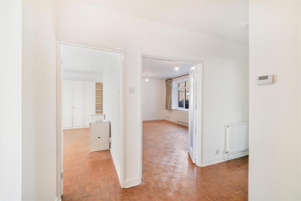 2 Circle Court, Harrowdene Road - mj Gpnh9ej I2cg4y Q