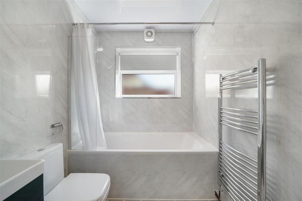2 Circle Court, Harrowdene Road - 8mw66a GAPpv Orerx