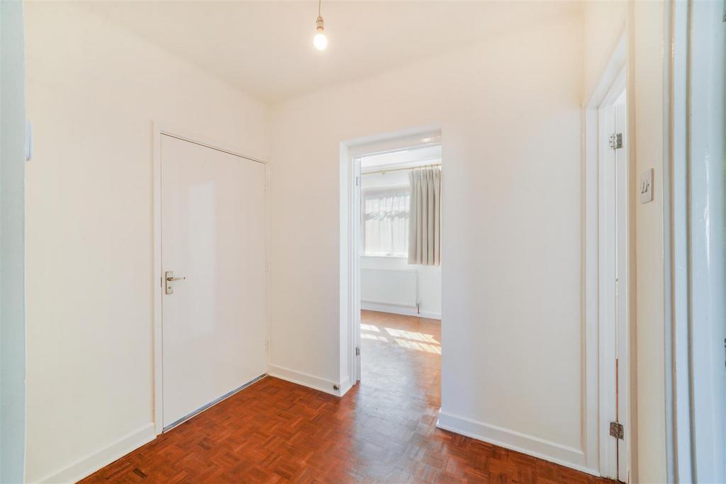 2 Circle Court, Harrowdene Road - B1 M7j KOZm Alag Dmt